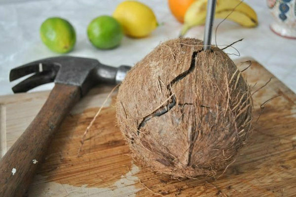 как очистить кокос 